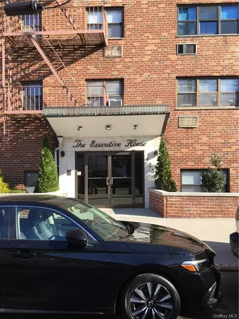 4200 Herkimer Pl #7A, Bronx, NY 10470