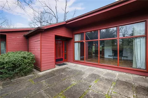 500 Wilmot Rd, New Rochelle, NY 10804
