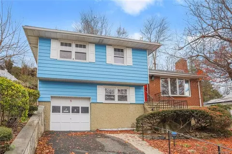 5 Hardy Pl, Yonkers, NY 10703