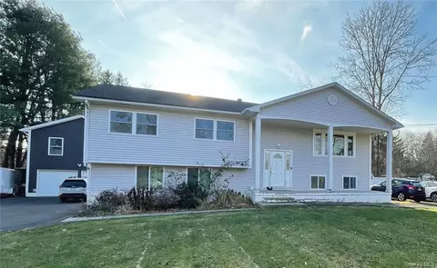 389 Lake Osiris Rd, Walden, NY 12586