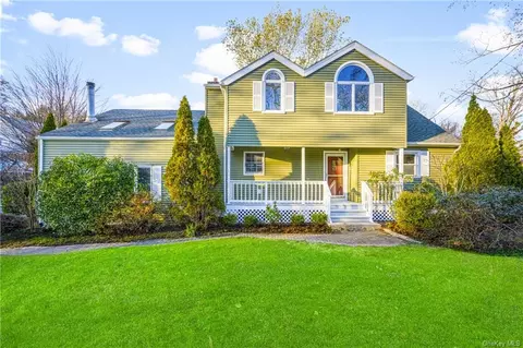 388 Wilmot Rd, New Rochelle, NY 10804