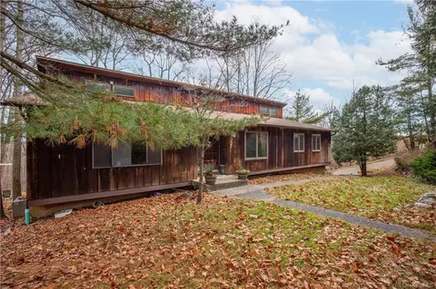 32 Sherwood Ridge Rd, Ramapo, NY 10970