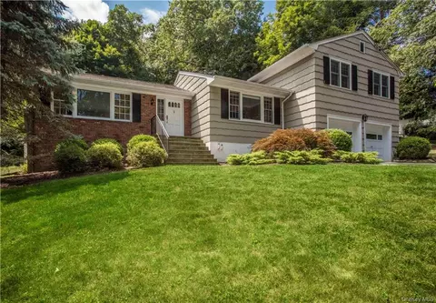 34 Shady Ln, New Castle, NY 10514