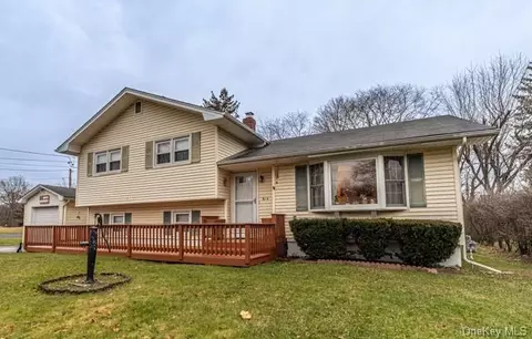 814 Heard Ave, Maybrook, NY 12543