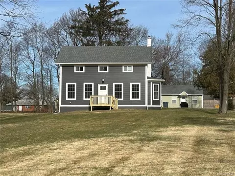 5 Sunday St, Newburgh, NY 12550