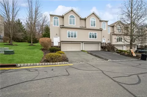 55 Leif Blvd, Clarkstown, NY 10920
