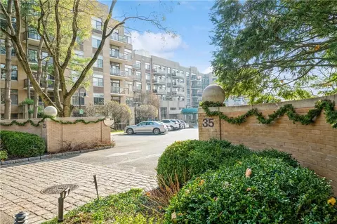 35 N Chatsworth Ave #4F, Larchmont, NY 10538