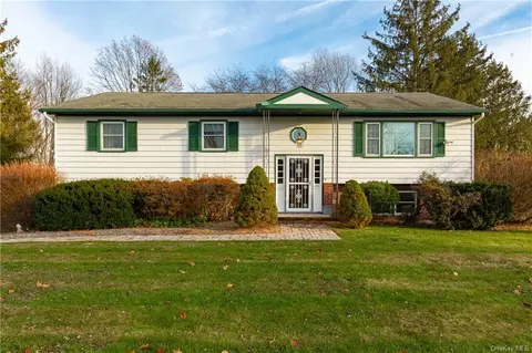 35 Trenton Rd, Fishkill, NY 12524