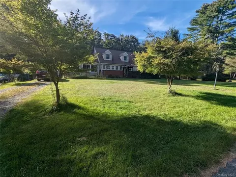 1208 Sackett Lake Rd, Forestburgh, NY 12777