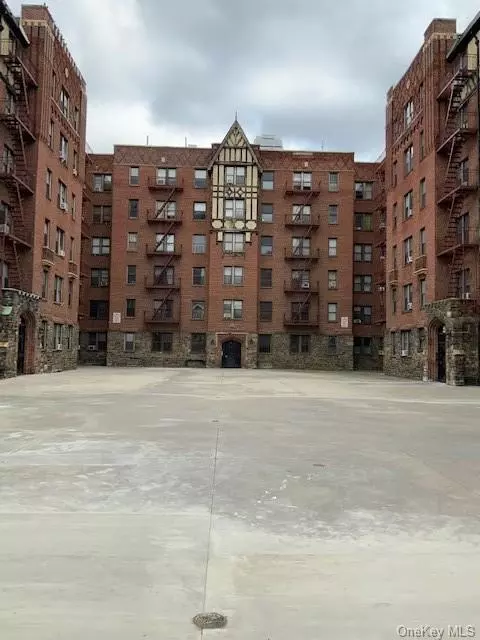 104 Highland Ave #D41, Yonkers, NY 10705