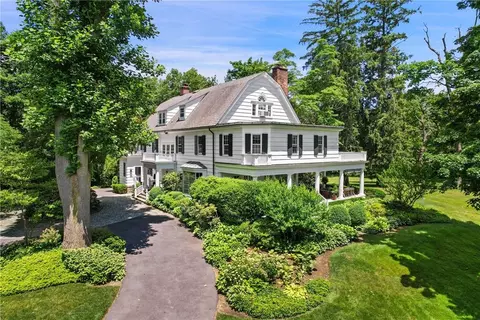 4 Sherbrooke Rd, Scarsdale, NY 10583