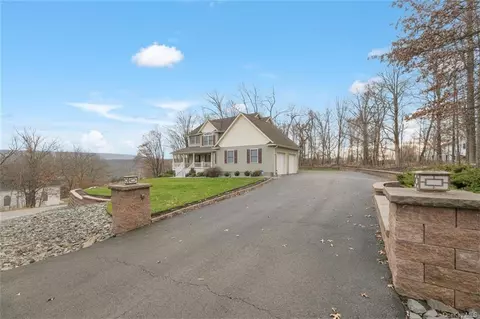 5 Old Dominion Rd, Blooming Grove, NY 10914
