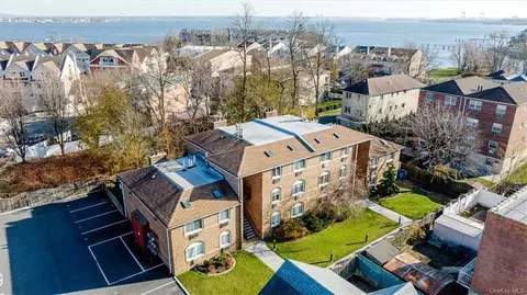 1530 Bayview Ave #B-4, Bronx, NY 10465