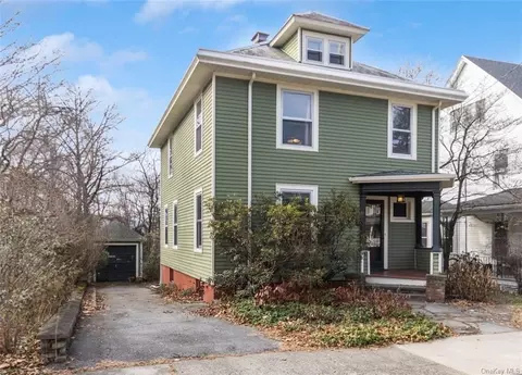 13 Orchard St, Philipstown, NY 10516