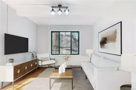 1507 Metropolitan Ave #1B, Bronx, NY 10462