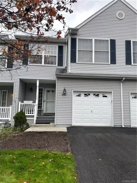 2002 John Jay Ct, New Windsor, NY 12553