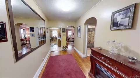20 William St #2F, Mount Vernon, NY 10552