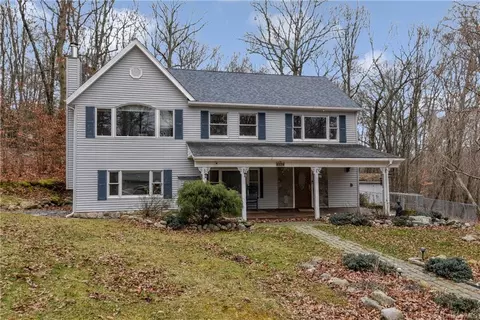 220 Old Dutch Hollow Rd, Monroe, NY 10950