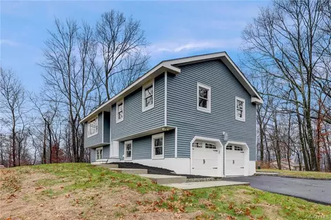 1 Sheryl Ln, Mahopac, NY 10541