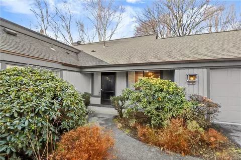 244 Heritage Hls #B, Somers, NY 10589