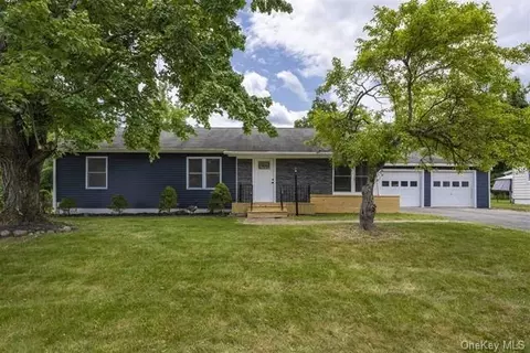 64 Hillside Ter, Ulster, NY 12401