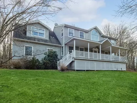 53 Armando Rd, Philipstown, NY 10516