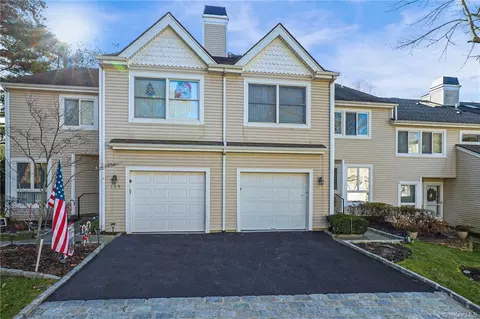 140 Winchester Dr, Yonkers, NY 10710