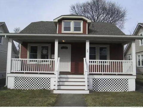 28 Columbus Ave, Newburgh, NY 12550