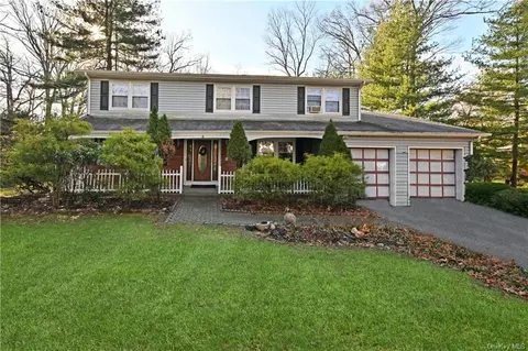 4 Eastbourne Dr, Ramapo, NY 10977