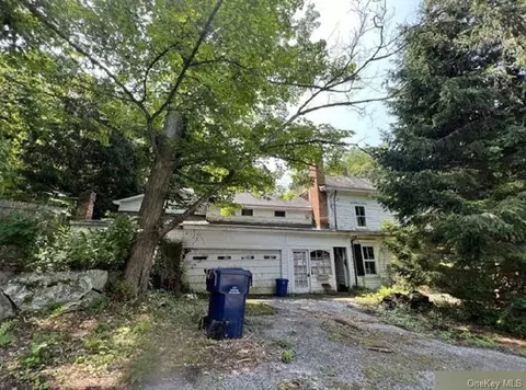 207 Salem Rd, Pound Ridge, NY 10576