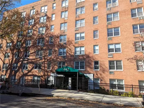 642 Locust St #2K, Mount Vernon, NY 10552