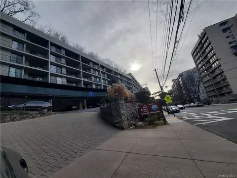 1116 Warburton Ave #3D, Yonkers, NY 10701