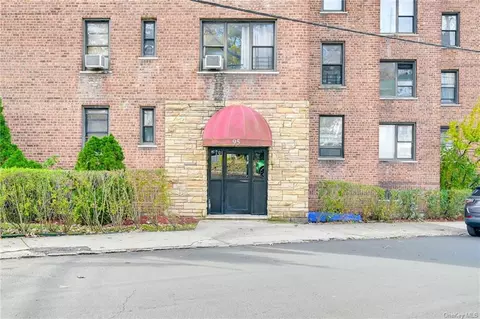 95 Sedgwick Ave #2A, Yonkers, NY 10705