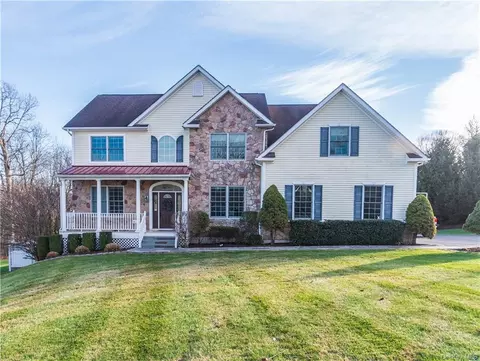 138 Country Club Rd, East Fishkill, NY 12533