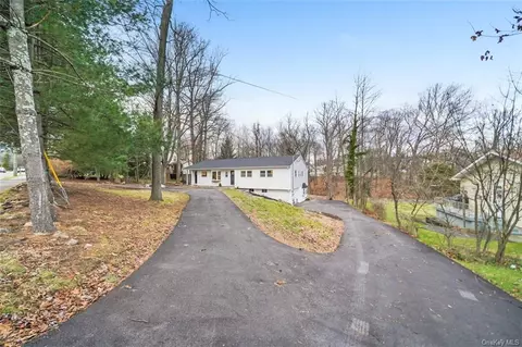 393 Blauvelt Rd, Orangetown, NY 10965