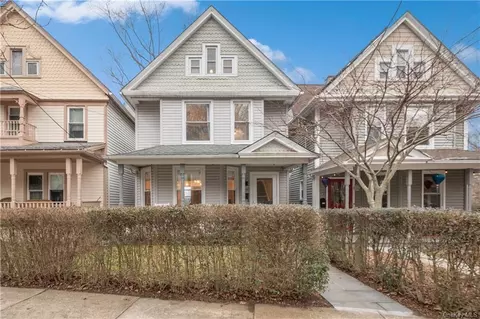 25 Legrande Ave, Greenburgh, NY 10591