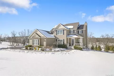 34 Eagle Crest Way, Chester, NY 10918