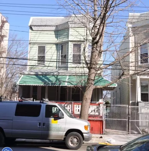 910 Faile St, New York, NY 10474