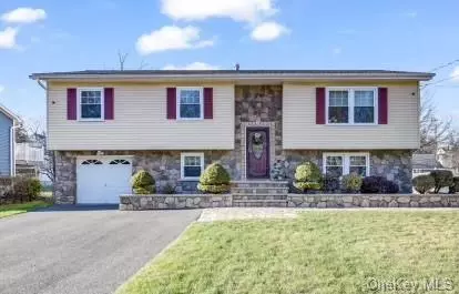 30 Bradner Ave, Middletown, NY 10940