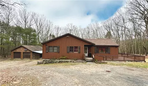 149 Upper Pine Kill Rd, Mamakating, NY 12790