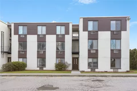 149 E Lake Blvd #B1, Mahopac, NY 10541
