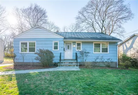 9 Van Cortlandt Pl, Cortlandt, NY 10520