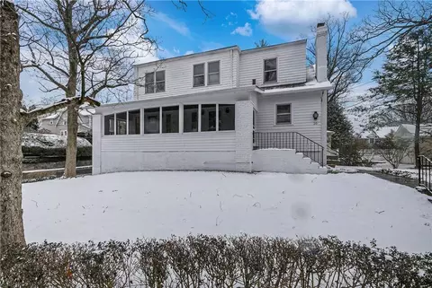 20 Valley Rd, Larchmont, NY 10538