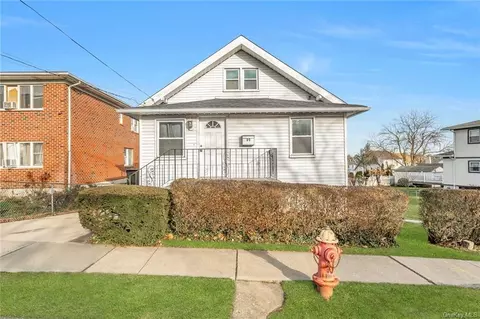 52-54 Westerly St, Yonkers, NY 10704
