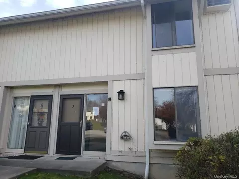3 Hammond Plz #3, Beacon, NY 12508