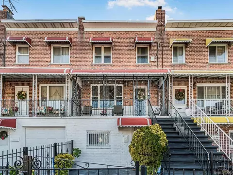 4827 Murdock Ave, New York, NY 10470