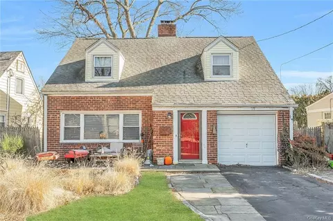 19 Andrew Rd, Eastchester, NY 10709