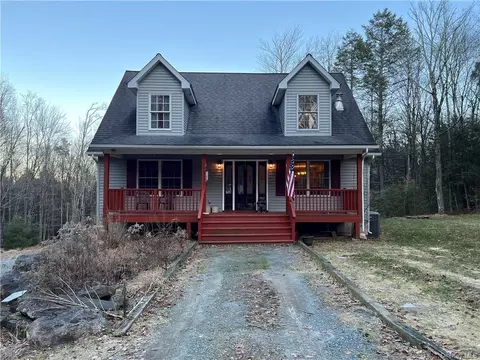 188 Lucks Rd, Greenfield Park, NY 12435