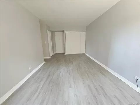 2661 Marion Ave #2L, Bronx, NY 10458