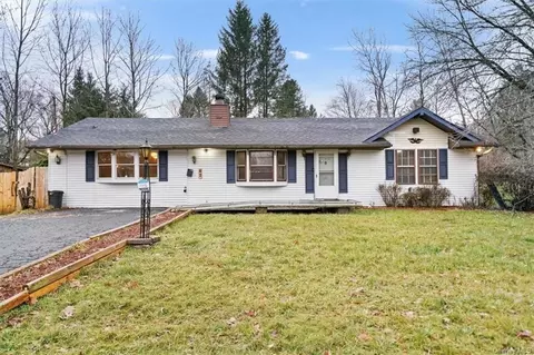 42 Eagle Dr, Liberty, NY 12754